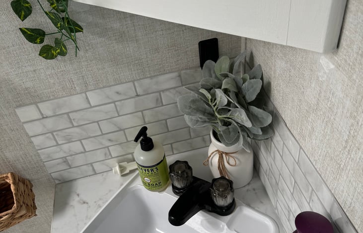 Meyers hand soap provided.