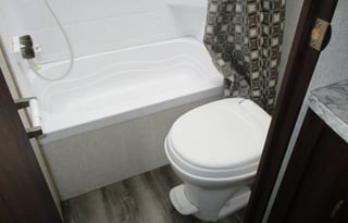 2018 AirBnB on Wheels Jayco JayFlight Bunkhouse