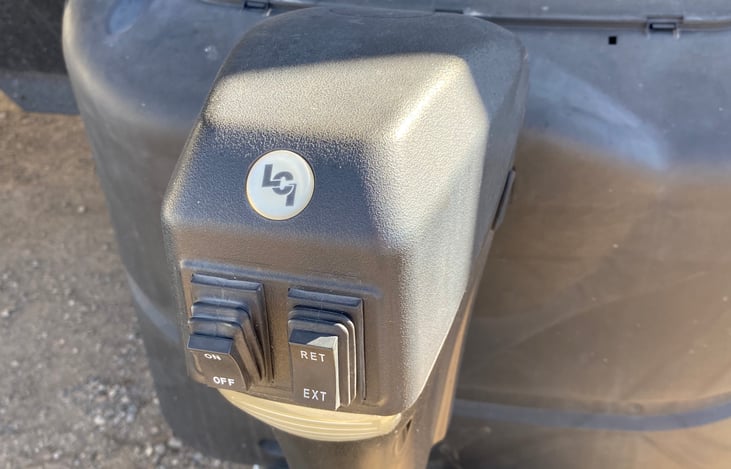 Electric hitch system