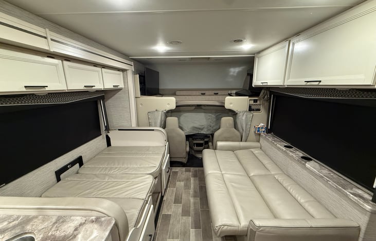 Dinette and couch become xl twin beds