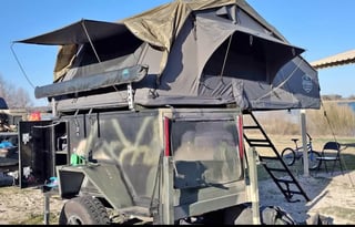 Overlanding camper trailer