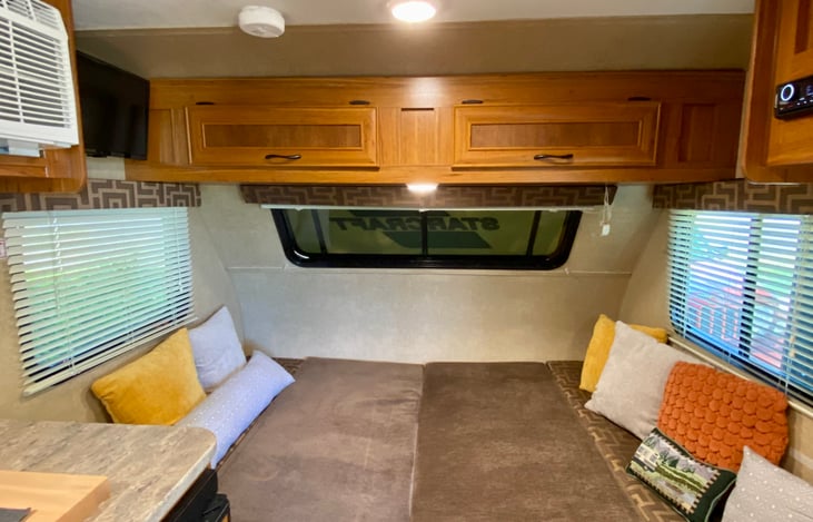 Dinette - full size bed