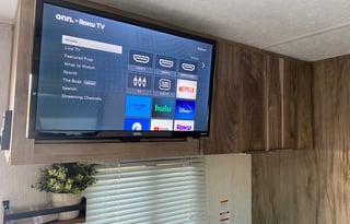 2022 Palomino Sleeps 5 With Bunk Beds & Solar!