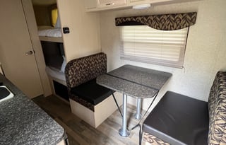 2017 Winnebago Micro Minnie 1700BH