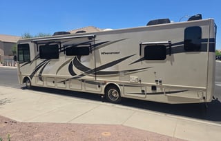 2 Baths, Washer/Dryer, 2 A/Cs, King Bed, Sleeps 6