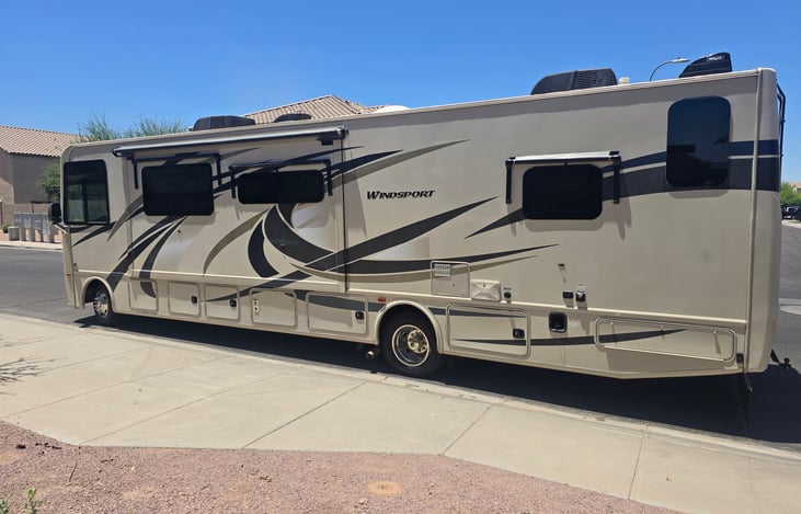 Endless compartments around the RV.