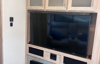 “The Beach House” Weekend bookings only