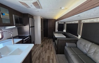 A&B Big Family Adventure Rig