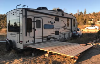 Luxury 5th Wheel With Lots Of Extras