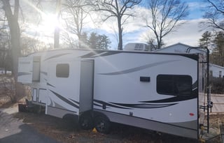 Cougar 5th Wheel Camper