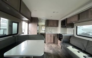 Spacious Minnie Winnie 31H – Perfect for Families