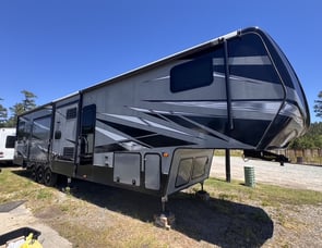 Keystone RV Raptor 428