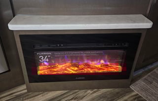 225.00 !week day, king bed,1.5 bath/ sleeps 6