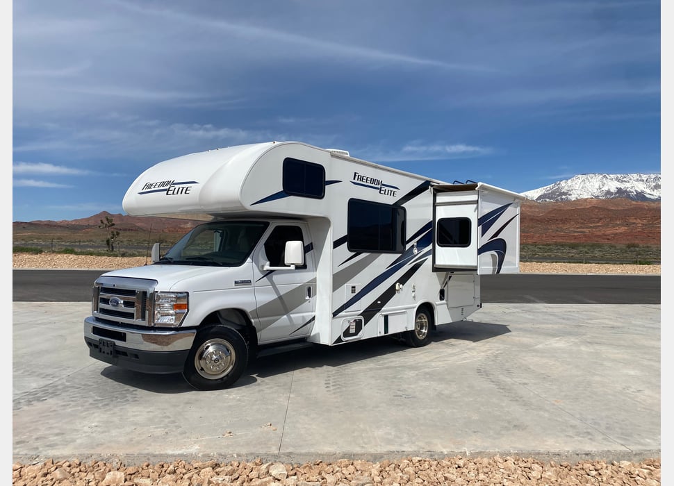 Class C Motor Home rentals in Kamas