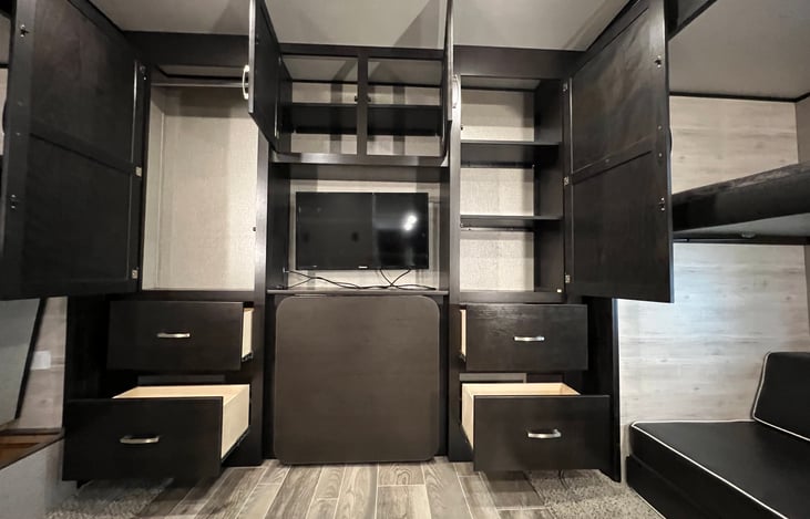 Plenty of storage room in the rear bunkhouse to accommodate those extended stays.