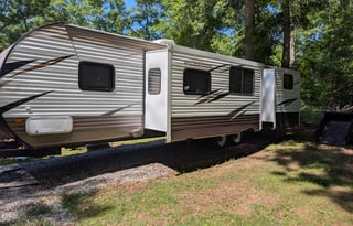 Spacious family camper!!!