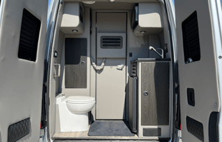 Luxury Mercedes Sprinter Cruiser Van Seats 8