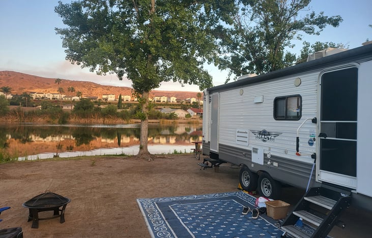 Outdoor rug included