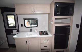 The RV Rental Factory -2026 Highland Ridge 17BH TT