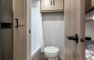 2022 Solar power off road adventure trailer E-Pro