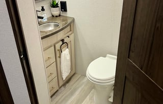 2021 Alliance RV Paradigm 370FB