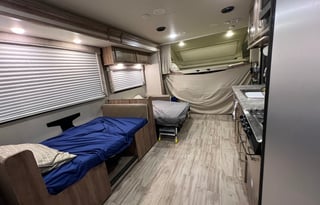 2019 Entegra Coach Odyssey 29V 32’