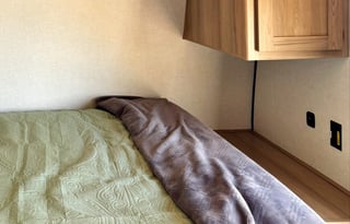 2025 Coleman Lantern LT 17B