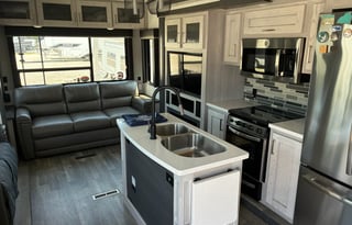 Keystone RV Montana High Country 5th Wheel