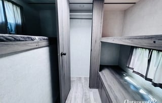 2021 Gulfstream (one owner)