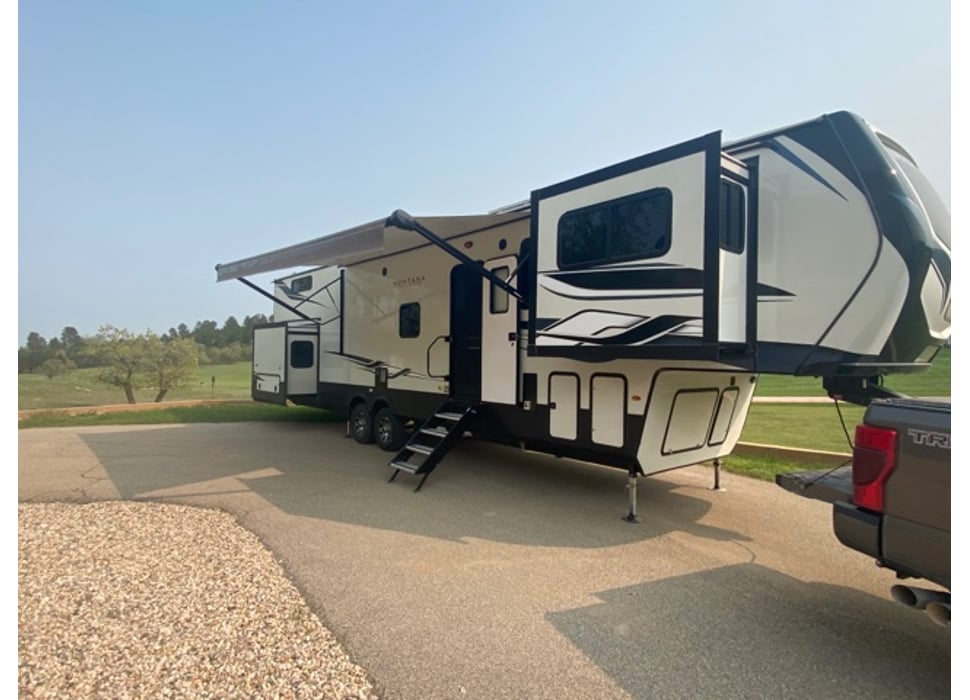 Fifth Wheel rentals in Summerset