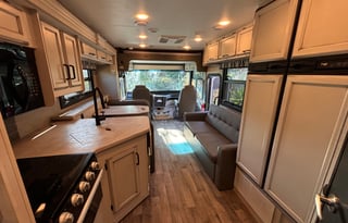 2021 Jayco Alante 29F with Bunk beds and WiFi