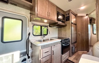 Very Clean, Stocked, Pet Friendly