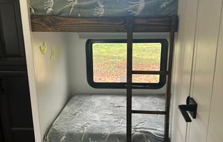 The Adventure Nest - Delivery Available