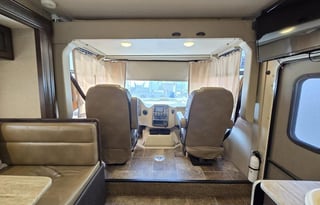 2017 Thor Motor Coach Vegas 25.4