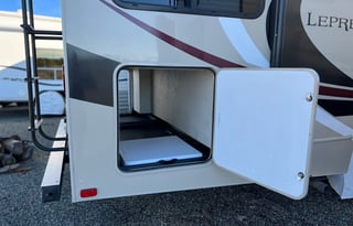 Festival Friendly RV Rental Sleeps 6