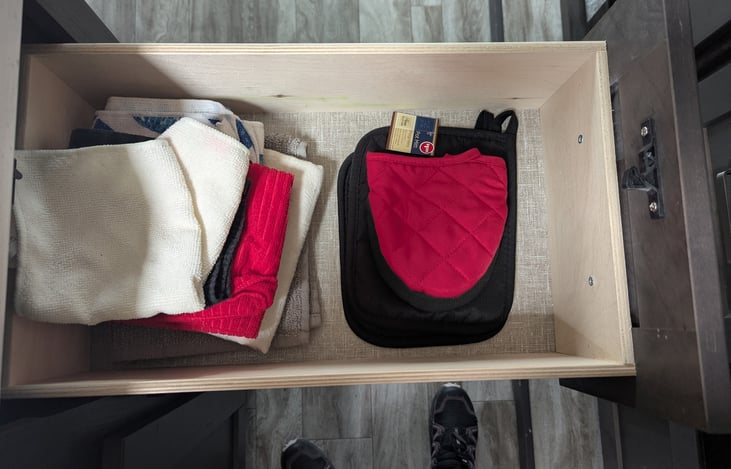 Dish towels and pot holders