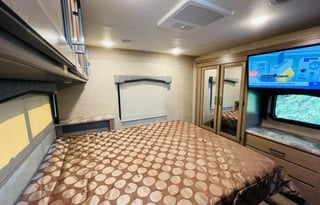 2022 Thor Motor Coach Chateau 31EV