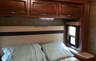 2014 Thor Motor Coach ACE 30 1