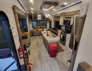 Alliance RV Paradigm 390MP