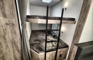 2025 GULF STREAM ENLIGHTEN 27BHS