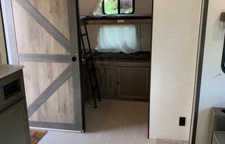 2021 Forest River Surveyor Legend 296QBLE