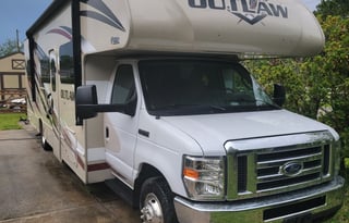 2021 Thor Motor Coach Outlaw 29J