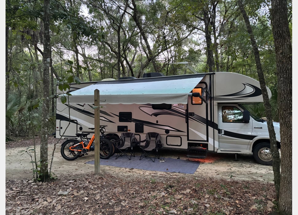 Class C Motor Home rentals in Waycross