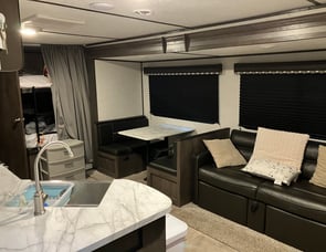 Dutchmen RV Coleman Lantern Series 263BH