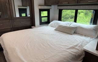 BRAND NEW 2026 Entegra Esteem 27U 30' Class C