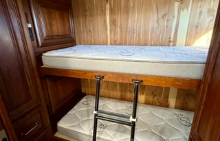 Starship Coach - DELIVERY/SETUP ONLY!