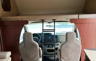 2014 Winnebago Minnie Winnie 31H