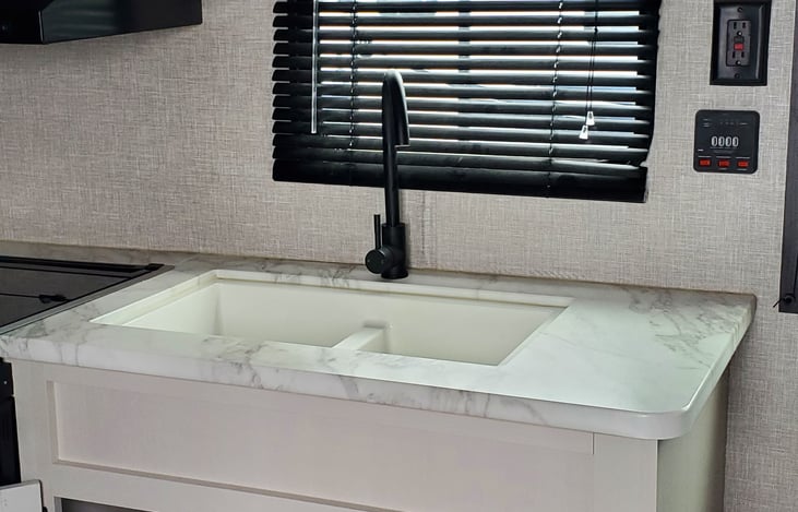 fully stocked kitchen