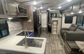 2022 CrossRoads RV Sunset Trail SS272BH