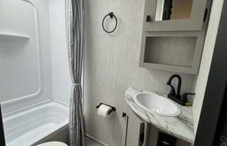 Rachels Roomy BunkHouse